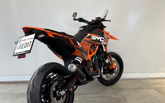 Umgebautes Motorrad KTM 390 SMC R von Motobike Handels GmbH - Bild 6