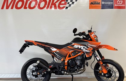 KTM 390 SMC R Custom Bike