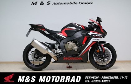 Honda CBR1000RR Fireblade Custom Bike