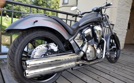 Umgebautes Motorrad Honda VT 1300 CX von Auto- und Motorradhaus M&S Automobile GmbH - Bild 2