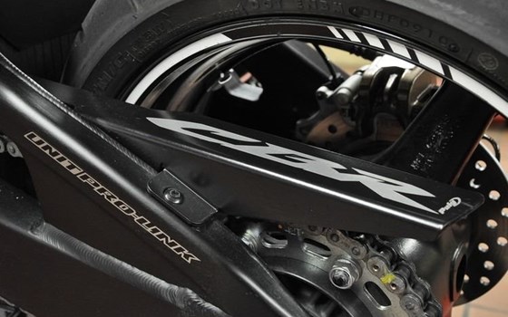 Umgebautes Motorrad Honda CBR1000RR Fireblade von Auto- und Motorradhaus M&S Automobile GmbH - Bild 7