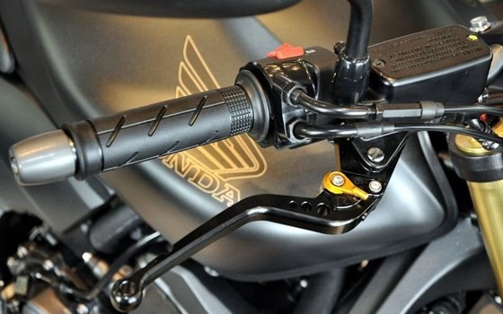 Umgebautes Motorrad Honda CB 600 F Hornet von Auto- und Motorradhaus M&S Automobile GmbH - Bild 2