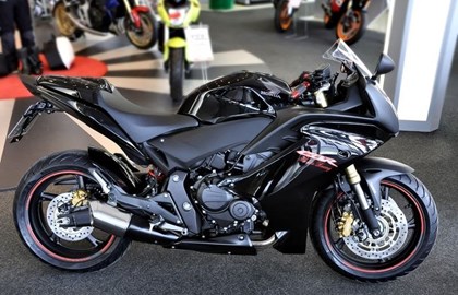 Honda CBR 600 F Custom Bike
