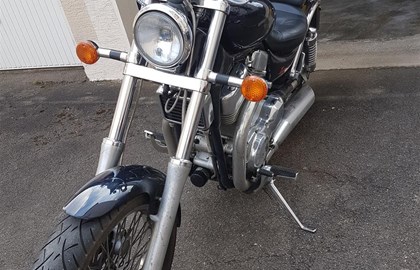 Suzuki Intruder VS 1400 Custom Bike