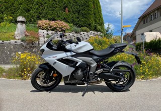 Triumph Daytona 660