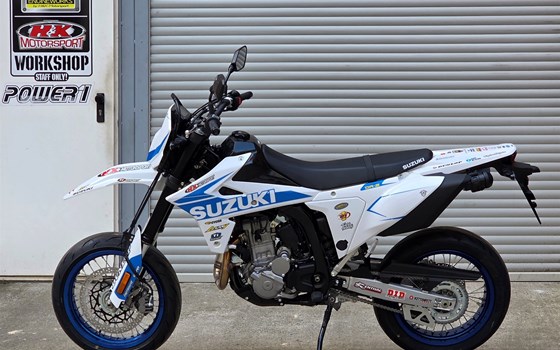 Umgebautes Motorrad Suzuki DR-Z 400 SM von H&K Motorsport - Bild 1