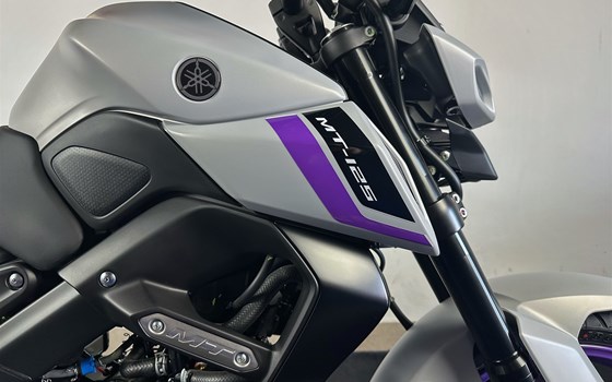 Umgebautes Motorrad Yamaha MT-125 von Zweirad Zentrum Fernwald - Bild 21