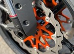 Umbgebautes Motorrad KTM 990 RC R