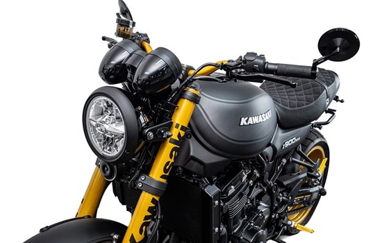 Umgebautes Motorrad Kawasaki Z900 RS von Bikers-Euroshop - Bild 5