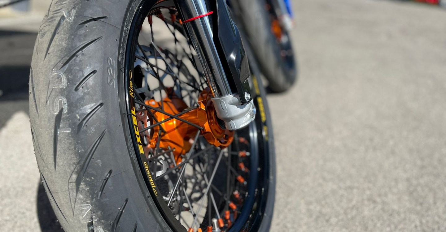 Umbgebautes Motorrad KTM 500 EXC