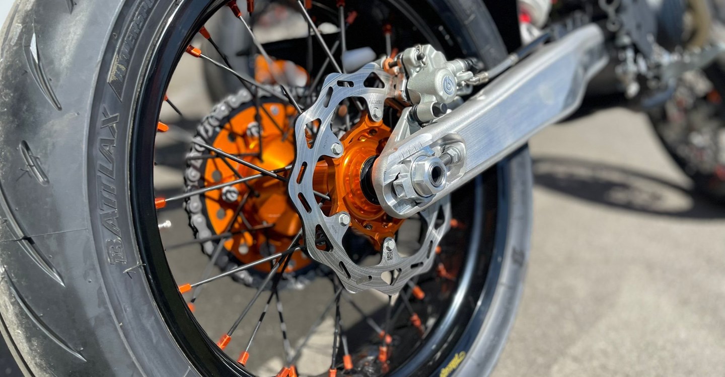 Umbgebautes Motorrad KTM 500 EXC