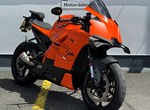 Umbgebautes Motorrad KTM 990 RC R