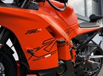 Umbgebautes Motorrad KTM 990 RC R