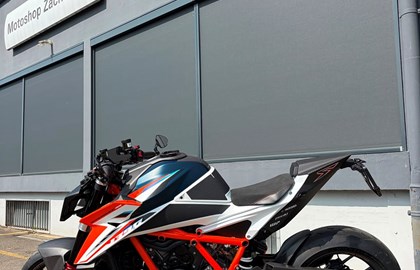 KTM 1390 Super Duke RR Custom Bike
