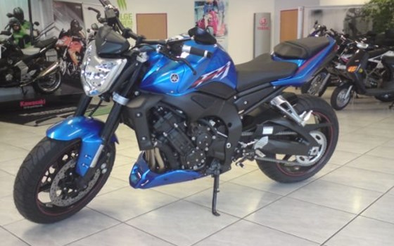 Umgebautes Motorrad Yamaha FZ1 von Zweiradcenter Steyr e.U., Peter Bührer - Bild 1 Umgebautes Motorrad Yamaha FZ1 von Zweiradcenter Steyr e.U., Peter Bührer - Bild 1