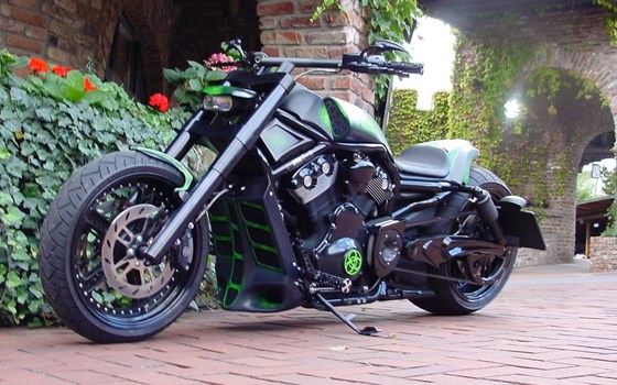 Umgebautes Motorrad Harley-Davidson Night Rod Special VRSCDX von X-Trem Custombikes - Bild 4 Umgebautes Motorrad Harley-Davidson Night Rod Special VRSCDX von X-Trem Custombikes - Bild 4
