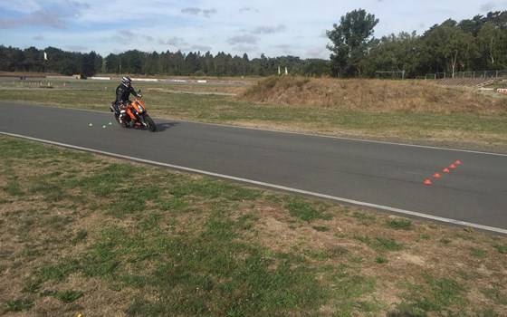 Sicherheitstraining im Mai  - Bild 2 Sicherheitstraining im Mai  - Bild 2