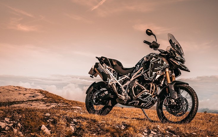 Triumph Tiger Sport 660 , Tiger 1200 und Speed Triple 1200 RR Reveal Tour