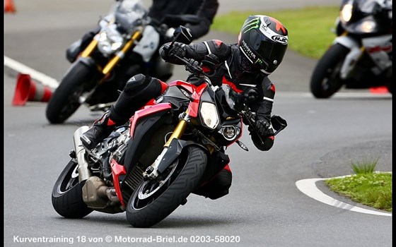 Kurventraining 2022 Motorrad Briel - Bild 3