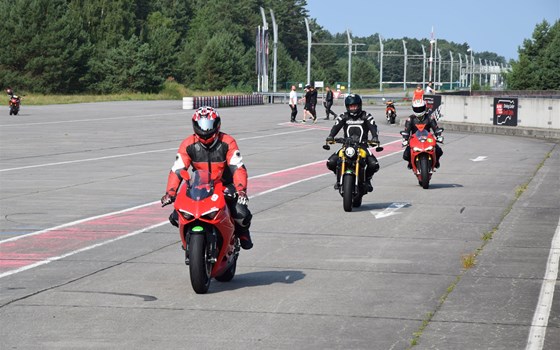 Kurventraining Groß Dölln - Bild 1