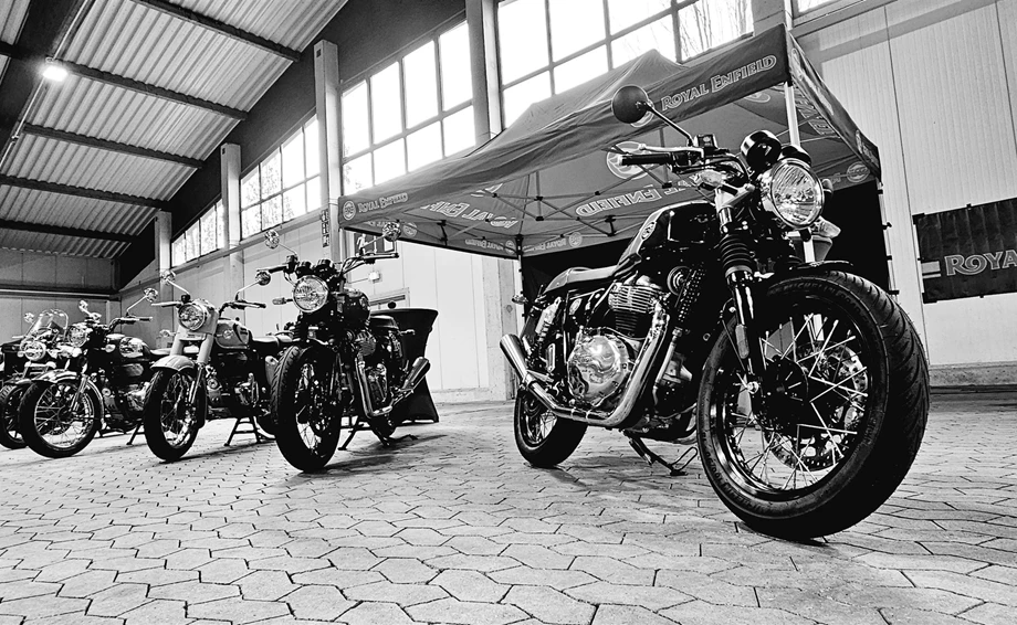 Royal Enfield bei der Technorama Kassel. Bild 1: Royal Enfield bei der Technorama Kassel.