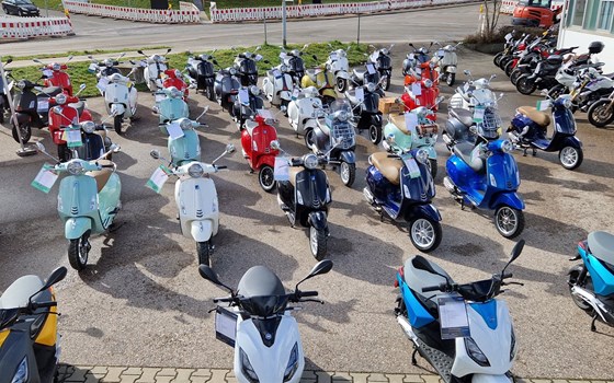 BMW & VESPA SAISONSTART 2024 - Bild 1