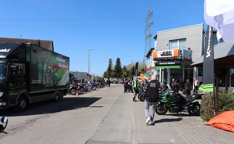 Saisonfest | Drachenfest | Orange Day | Kawasaki Roadshow Bild 8: Saisonfest | Drachenfest | Orange Day | Kawasaki Roadshow