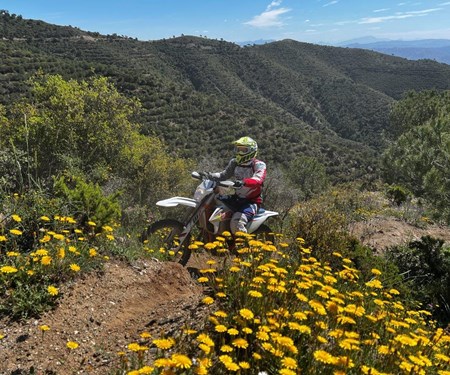 Motorrad Termin Winterflucht: Endurofahren in Andalusien - inkl. Mietbike