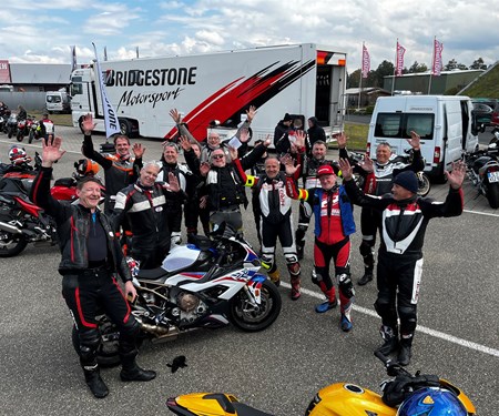 Motorrad Termin Kurventraining Driving Center Baden