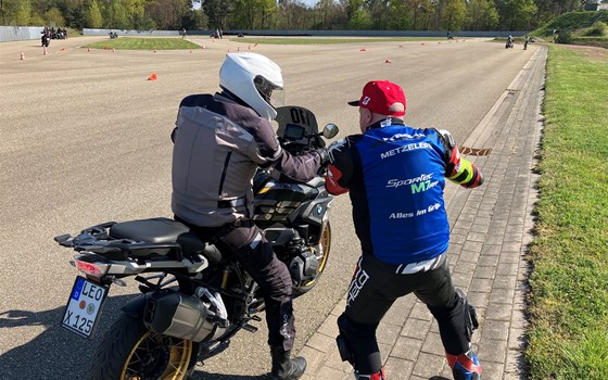 Kurventraining Driving Center Baden - Bild 2