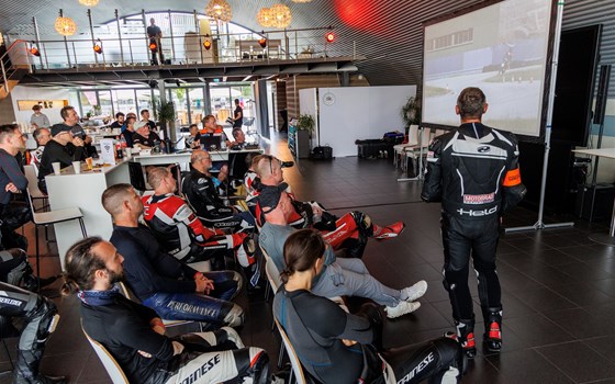 Kurventraining Driving Center Baden - Bild 6