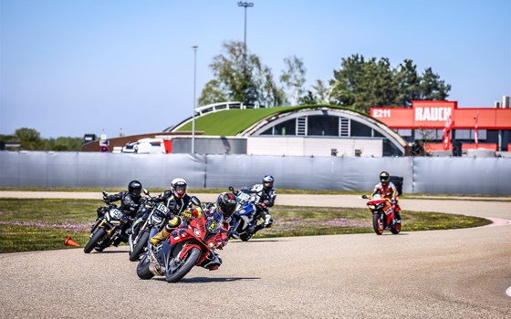 Kurventraining Driving Center Baden - Bild 7