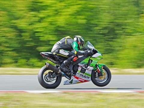 Rennstrecken Training mit Triple MMM Oschersleben