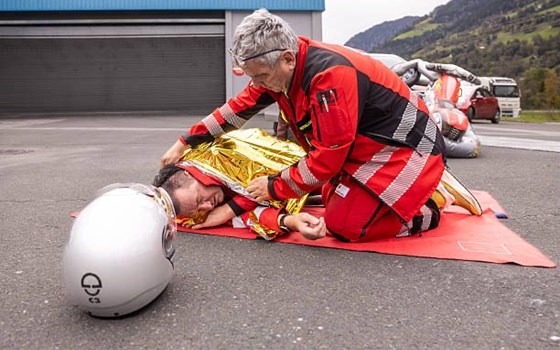 Erste Hilfe KURS //  Gepäck & packen  //  Fahrzeug sichern - Bild 1