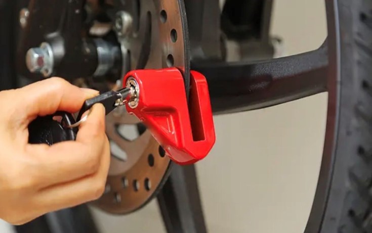  Sicherheitssysteme // Gepäck & packen  //  Fahrzeug sichern 