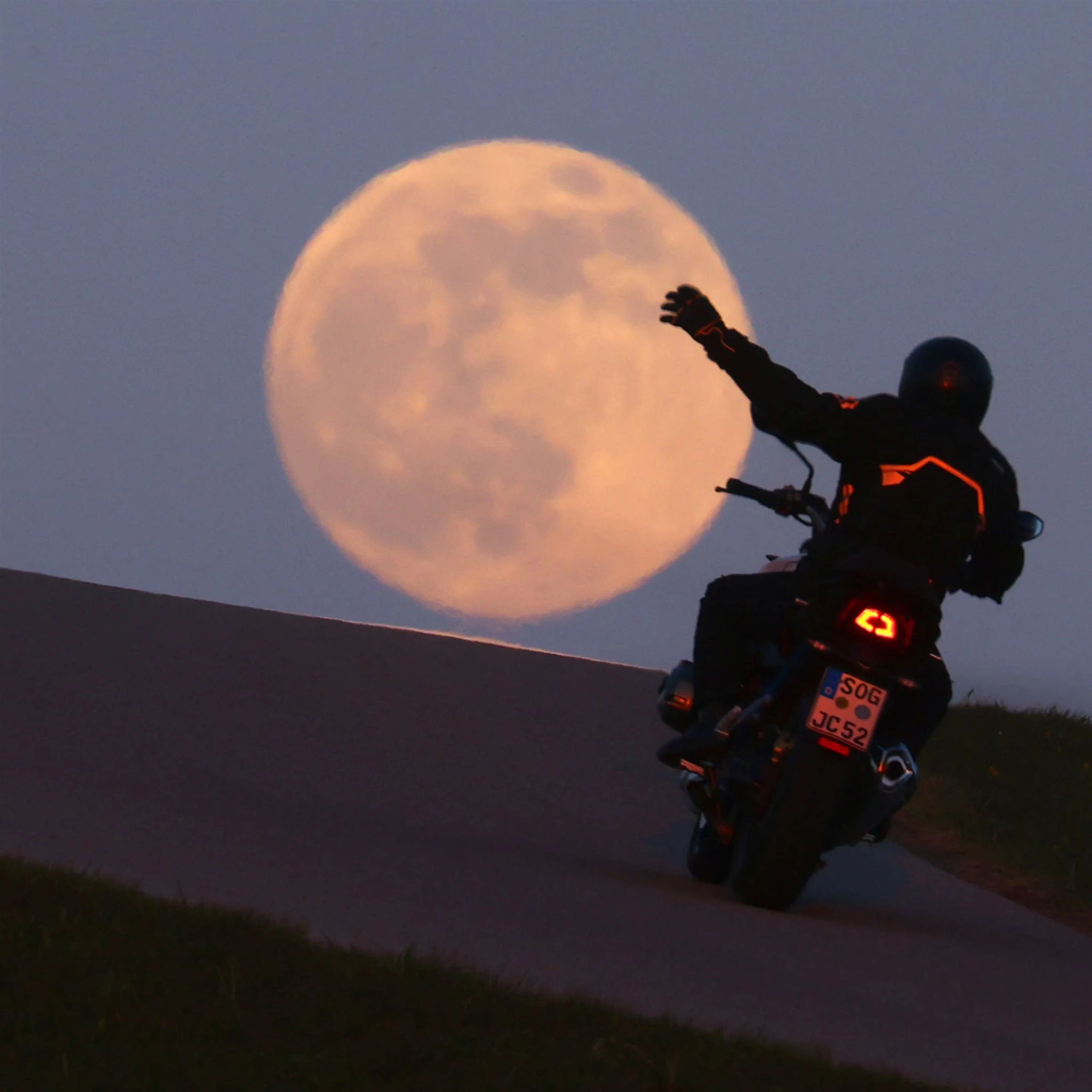 1. Vollmond Tour 2026