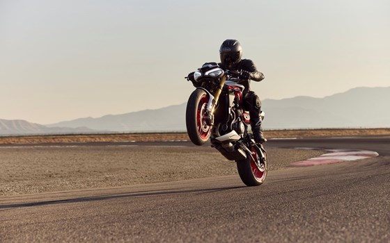 Saisonstart bei TRIUMPH Gera 🏍️💨 - Bild 2