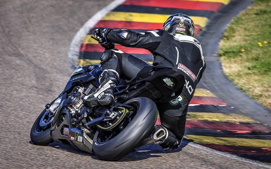 Sachsenring: Sportfahrertraining - Bild 2