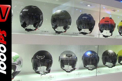GIVI Produktneuheiten 2016 | Helmmodelle, Koffersysteme