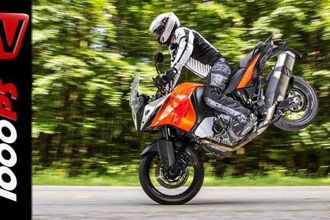 KTM 1190 Adventure Stunts | Stuntfriday Action | Wheelie Drift Stoppie