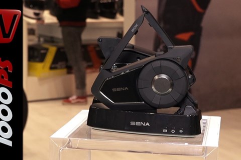 Sena Neuheiten 2018 - Kommunikationssystem 30K mit Mesh Intercom