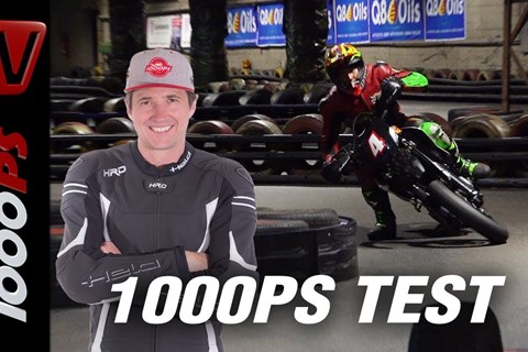 2 Takt Supermoto Driftwahnsinn - Training in der Karthalle Marktl 2/3 - Supermoto fahren lernen