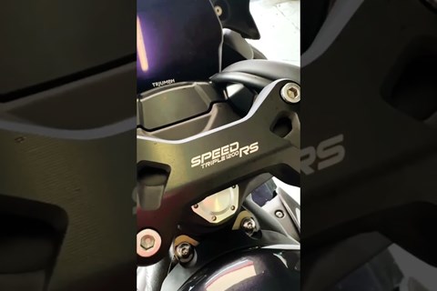 Die neue Speed Triple 1200 RS in 🇵🇹 #triumph #speedtriple1200rs