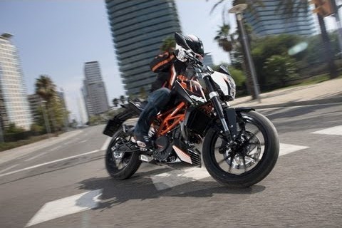 Premiere KTM 390 Duke Eicma 2013