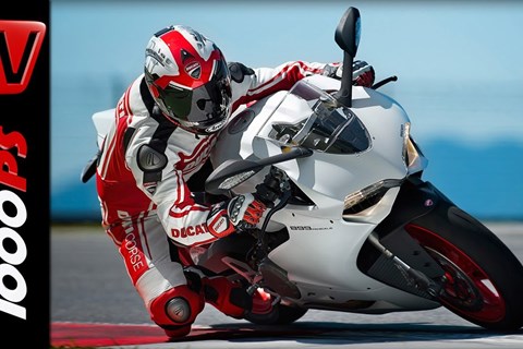 First Test | Ducati 899 Panigale-2014 + Engl. Subs