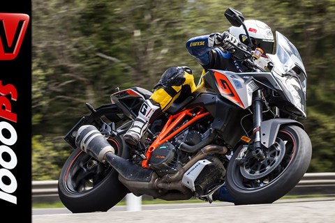 ​KTM 1290 GT Test 2016 | Motorrad Quartett | Action, Onboard, Details​