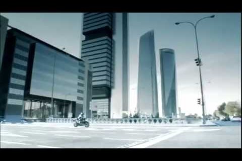 New Kawasaki Z800 2013 Official Action Video