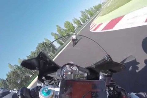 Aprilia RSV4 RF 2015 - onboard - Racetrack - Review - Misano