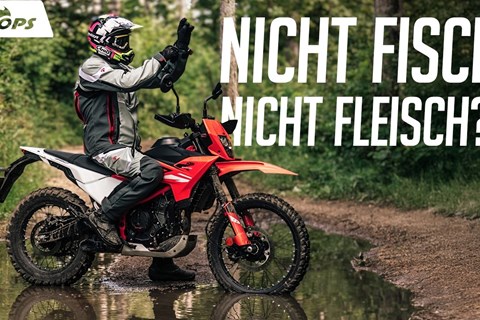 KTM 390 Enduro R Test 2025 - Enduro, Naked Bike, oder Dual Sport?