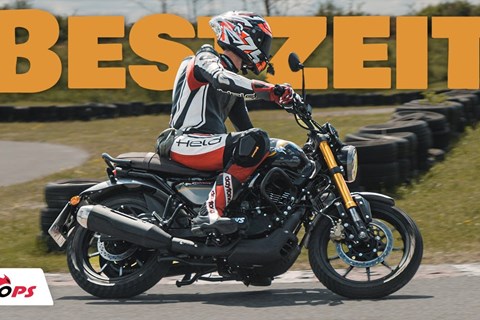Sympathischer Scrambler! TVS Ronin 225 auf der Teststrecke!